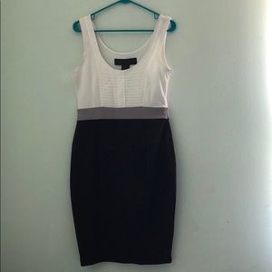 🖤 Kardashian Kollection Pleated Zip Dress 🖤